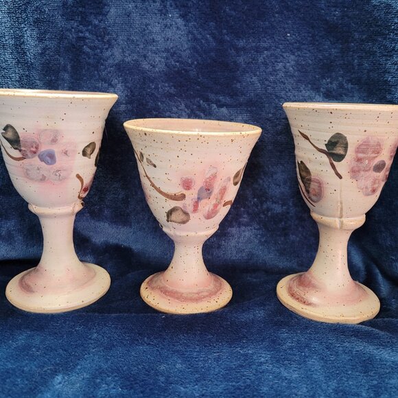 Maureen Lewis Pottery - Picture 2 of 6